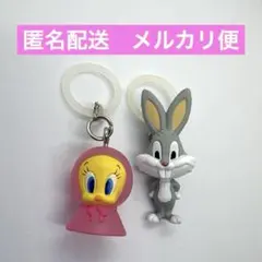 トゥイーティー　バッグスバニー　ルーニーテューンズ　めじるし　ガチャ　チャームのサムネイル