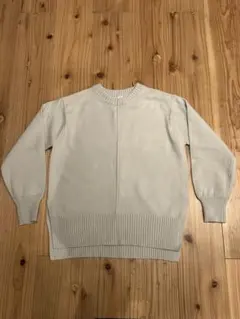 ジーユー　X S シャツテールコンビネーション　セーター　ライトグリーン　丸首