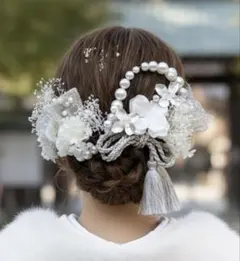 成人式　振袖　卒業式　袴　髪飾り　シルバーホワイトパールチェーンシルバータッセル