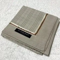 【新品未使用】BURBERRY チェック　ハンカチ