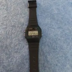 CASIO F-91W デジタル腕時計