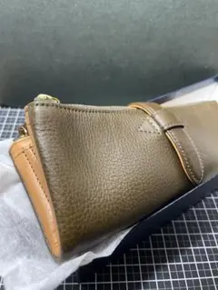 Item thumbnail for item 0eca1532-176b-41c4-bbc6-8a4705cdc532