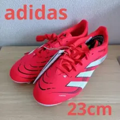 半額以下　新品　adidas PREDATOR サッカーシューズ スパイク　23のサムネイル