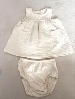 美品！GAPワンピースとおむつカバーセット　　お出かけ用！70サイズ