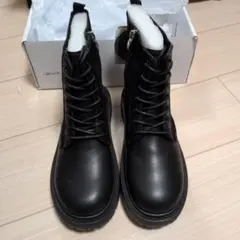 ニットレースアップブーツ　シューラルー　SHOO-LA-RUE