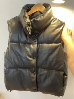 ZARA ダウンベスト　Mサイズのサムネイル