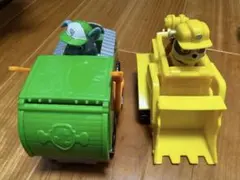 パウ・パトロール ベーシックビークル(フィギュア付き) ラブル・ロッキーセット