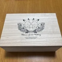 木箱入り ペアグラスセット Pokémon Garden Wedding - メルカリ