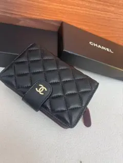 CHANEL マトラッセ ラムスキン 二つ折り財布