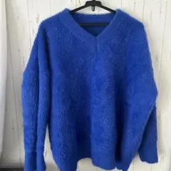 フワフワ青Vネック長袖ニットセーター　ブルー