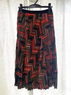 お値下げ⭐︎ローズバッド　幾何学模様　プリーツスカート