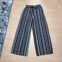 SHEIN ストライプ ワイドパンツ 幾何学模様