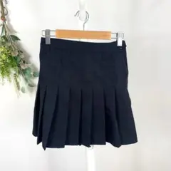 T1179 ブラウニー　プリーツスカート　美品　黒　フリーサイズ　ウエストゴムのサムネイル