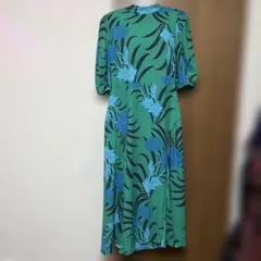 Diane von Furstenberg 緑色フラワープリントひざ丈ワンピース