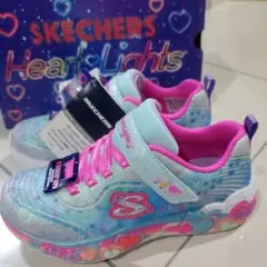 Item thumbnail for item 2baee5f5-9e9a-49b9-b79f-12c3b6a0766a