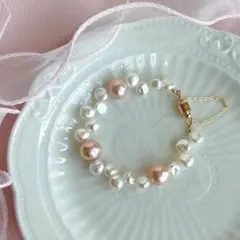 花 バロック × ピンク 大粒パール ブレスレット