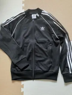 新品未使用　adidas 黒 ストライプ ジャージ　アディダスオリジナルス