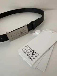 성인이 사용할 수 있는 신품 미사용 MM6 가죽 벨트
