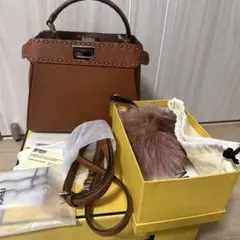 FENDI♡2回くらい使用♡ポンポンセットのサムネイル