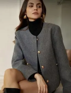 グレー ノーカラージャケット ゴールドボタン