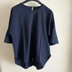 【極美品】SACRA の半袖カットソー　ネイビーのサムネイル