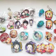 ソ*タ様 【まとめ売り】鬼滅の刃 缶バッジ アクリルスタンド ラバーストラップ