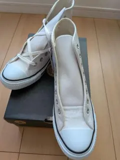 【値下げ】CONVERSE ALL STAR HI ホワイト　27.5のサムネイル