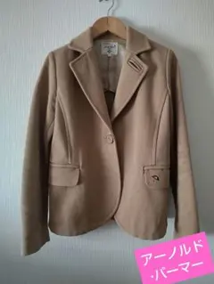 ベージュ テーラードジャケット 傘刺繍付き