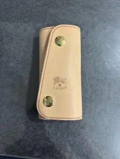 IL BISONTE 本革キーケース　ヌメ革