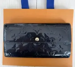 ルイ・ヴィトン　長財布 ヴェルニ　ポルトフォイユサラ