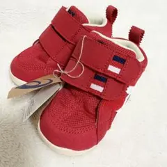 【新品未使用】アシックス 12.5cm スクスク アミュレファースト　レッド