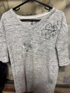 K*i様 激安★花柄刺繍 VネックTシャツ グレー★4L★