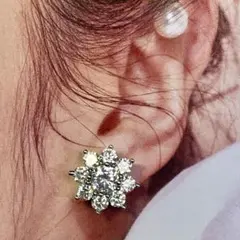 モアサナイト シルバー925刻印有 フラワーデザインピアス