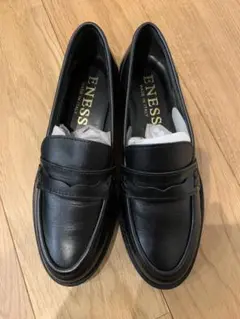 ぽっぽっぽ♪ 様_イタリア製　ENESS 本革　22.0-22.5 ローファー