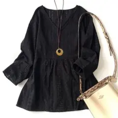 アーバンリサーチドアーズ　Ｖネック　コットン　レース　ブラウス　チュニック　黒