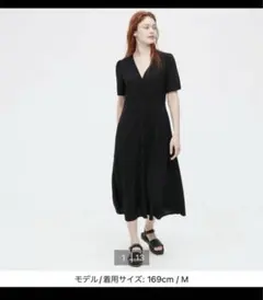 Vネックフレアワンピース (半袖) ユニクロ