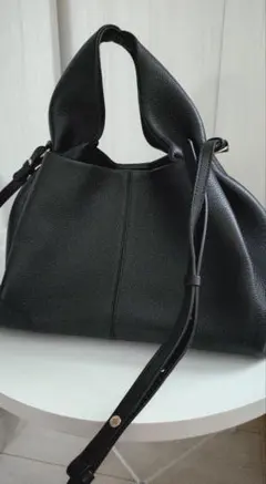 POLÈNE ブラックハンドバッグ ショルダーストラップ付き ショルダーバッグ – Polène