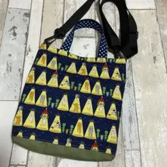 猫柄　サコッシュ　ハンドメイド　ショルダー紐付き