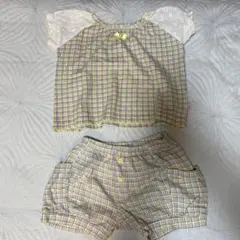 チェック柄ベビー服セット（トップス・ショートパンツ）