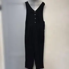 黒いサロペット・オーバーオール