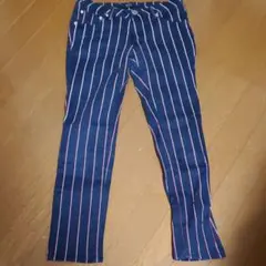 Item thumbnail for item 9c083b78-d87a-4e72-8028-288dbf1783f7