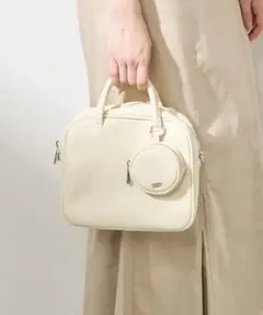 chico ポーチ付きレザースクエアバッグ