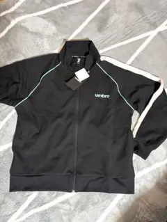 新品タグ付き umbro サイズ L ジャージ ジャケット スポーツ
