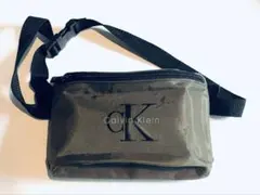 【美品】Calvin Klein ボディバッグ CKロゴ