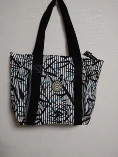 Item thumbnail for item 27e05d4b-faf0-4a58-9741-b1414609f0ce