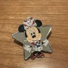 Disney ミニーマウス 星形ピンバッジ