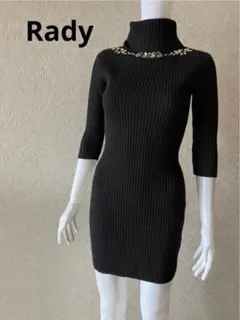 Rady ビジュー付き タートルネック ニットワンピース ブラック