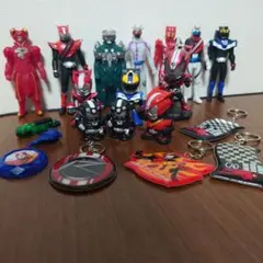 仮面ライダー ドライブ☆フィギュアとキーホルダーセット☆値下げ可