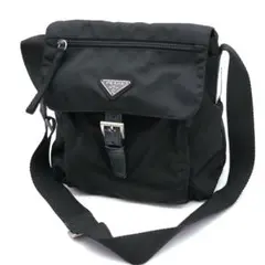 PRADA ナイロン ショルダーバッグ ブラックメッセンジャーバッグ ロゴ