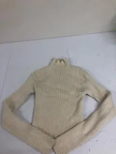 ZARA ザラ★ハイネック　ニット　セーター★トップス★Mサイズ